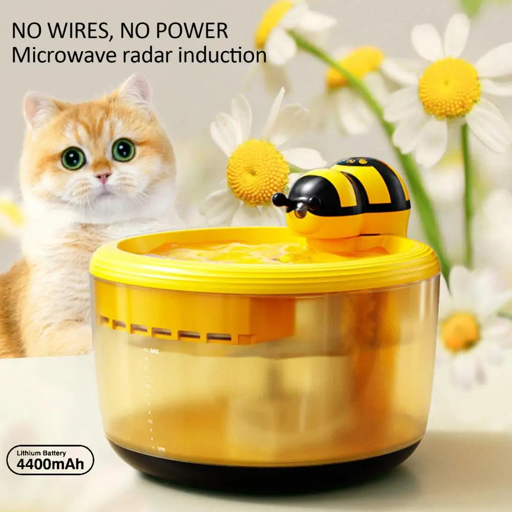 Tiny Bee Water Dispenser